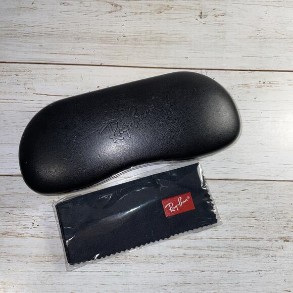 Ray Ban Glasses Clam Shell Hard CASE ONLY Eyeglasses Sunglass w/CleaningCloth - Picture 1 of 6
